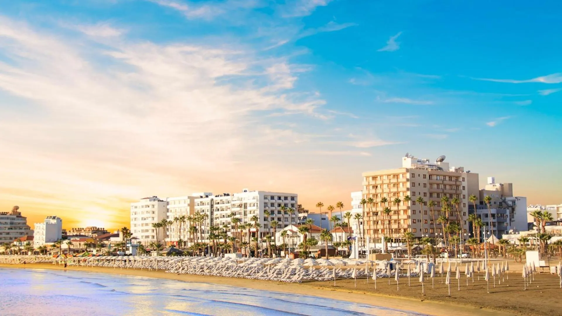 Majestic Seaside Larnaka Finikoudes Apartment 0*, Larnaca Cipru