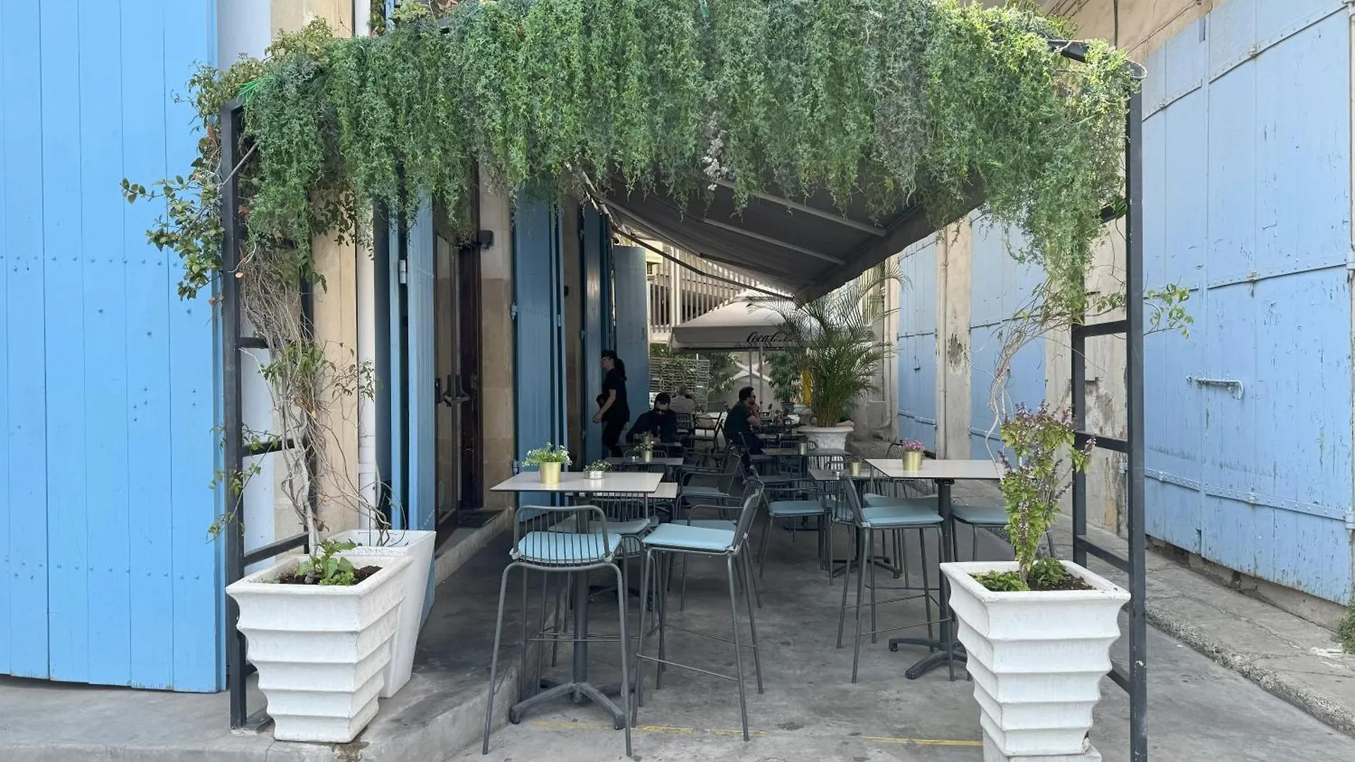 Majestic Seaside Larnaka Finikoudes Apartment  Larnaca